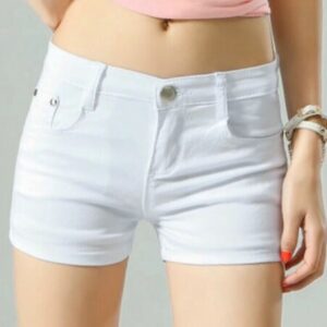 denim-shorts-women
